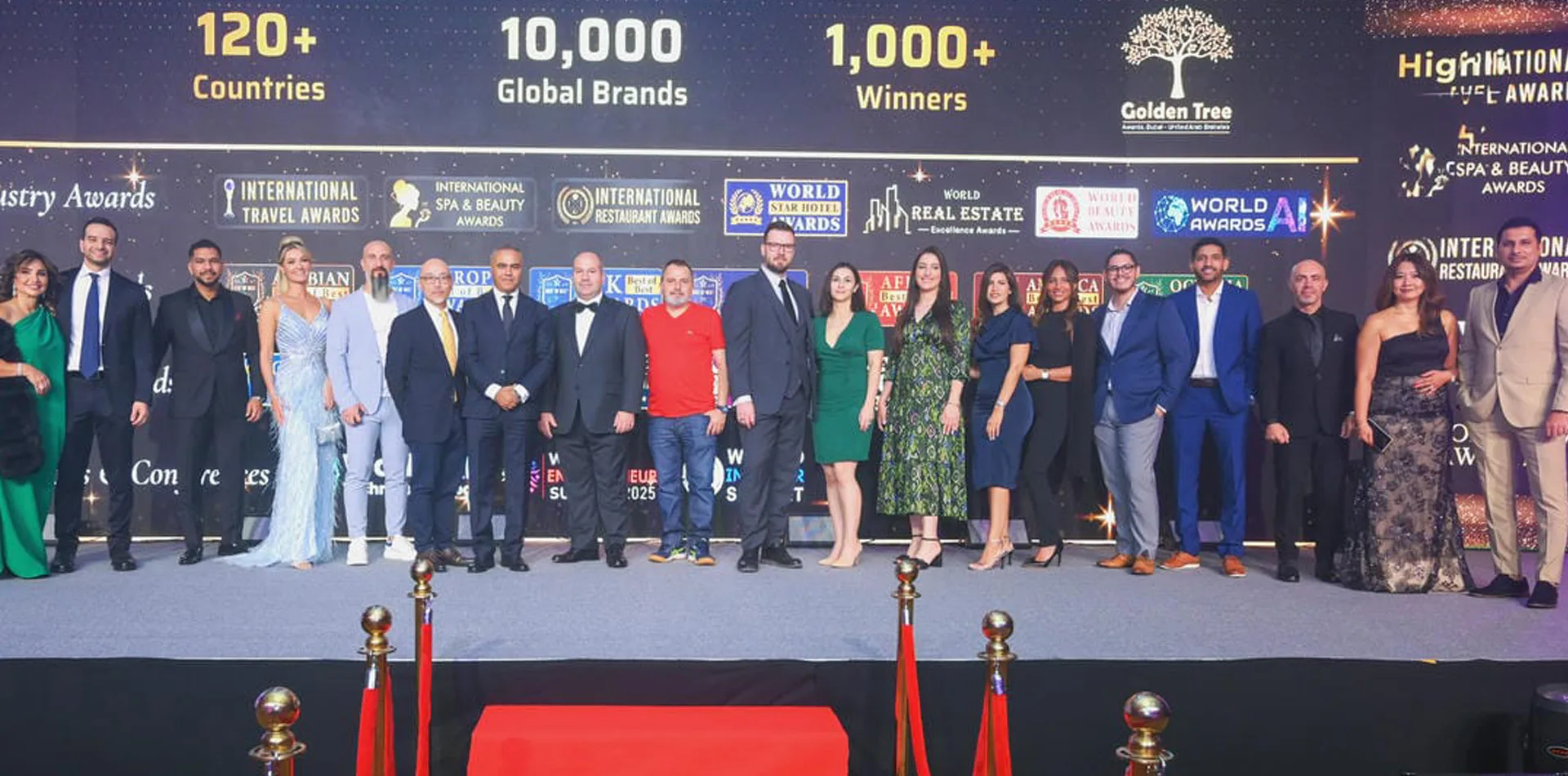 World CEO Award winners gathered on stage at the gala ceremony in Dubai